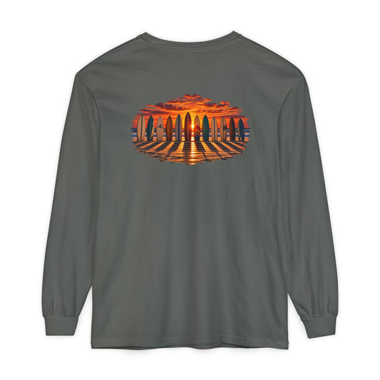 FLOWAV Coastal Sunset Long Sleeve Tee in pepper showing the graphic of sufboards lined up at sunset and piano key shadows